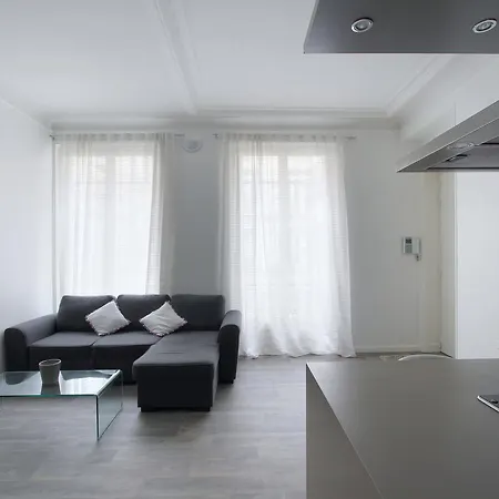 Pelicanstay At Champs Elysees Apartman