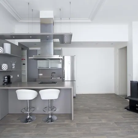 Pelicanstay At Champs Elysees Apartman *